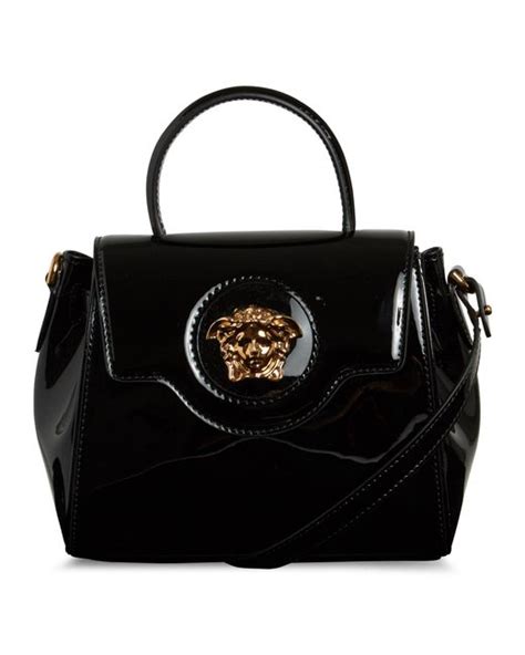 borsa versace vernice nera e dorata|Borse Versace in Vernice Nero .